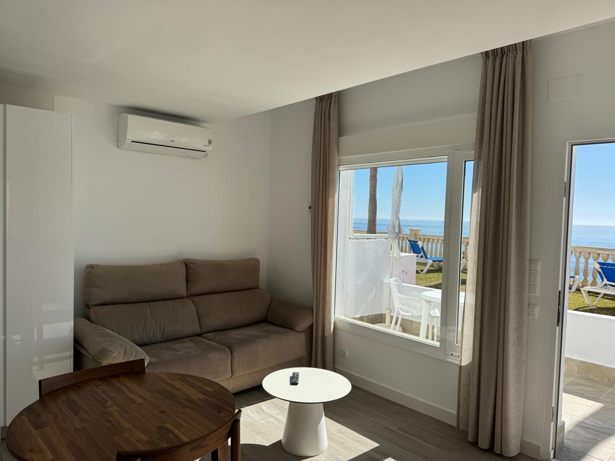 Apartamentos Perla Marina Nerja Exterior photo